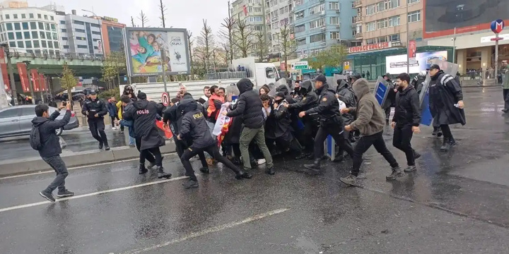 Hundreds of people were arrested in the May Day rally in Istanbul