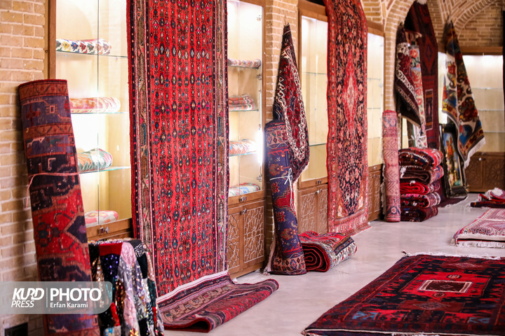 دومین نمایشگاه فرش دستباف (( گلاویژ سنه )) / عکاس : عرفان کرمی