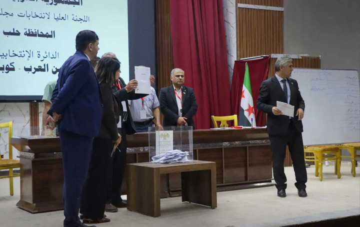 پەرلەمانی نوێی سووریا و کەلێنی کۆنی ناوماڵی کورد