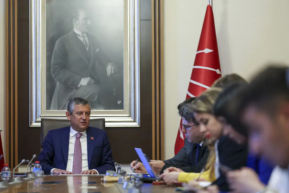 افشاگری تازه اوزل؛ به امام‌اوغلو در زندان پیشنهاد رهبری CHP را دادند