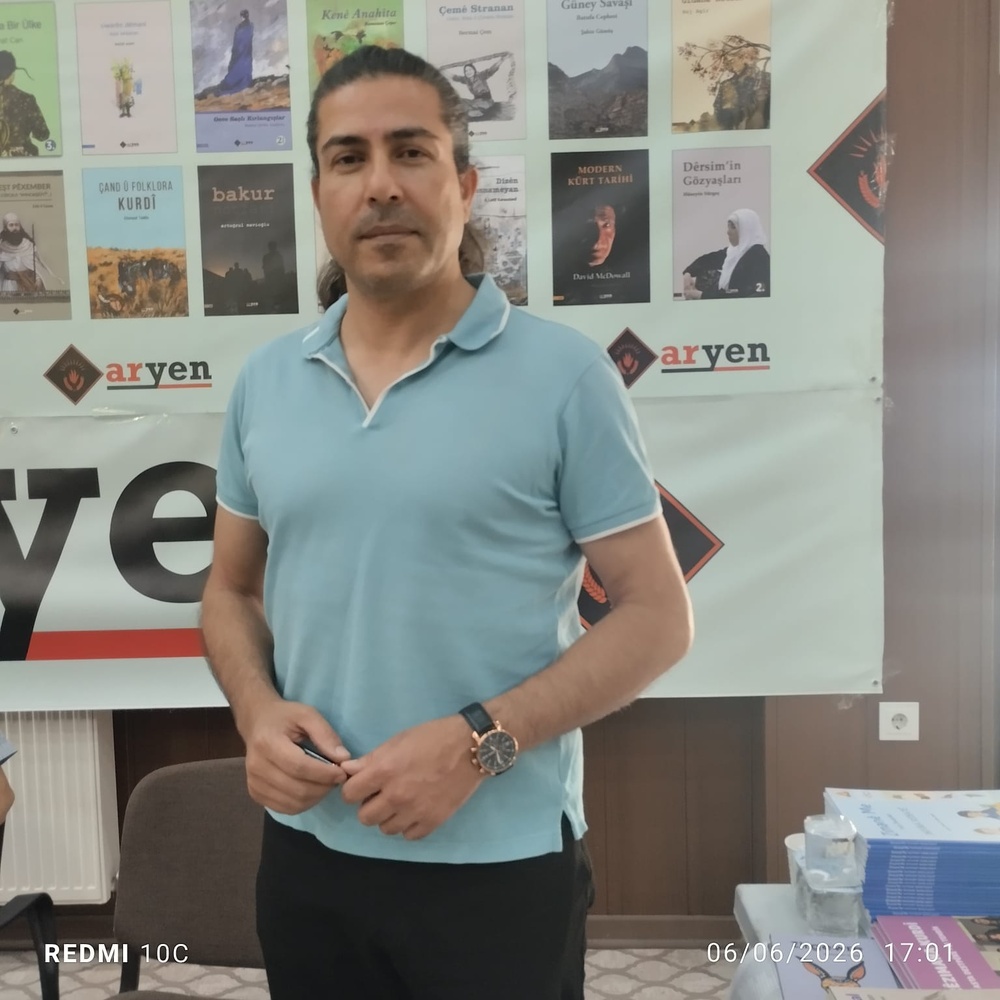 نمایشگاه «روزهای کتاب» در ماردین؛ ناشران کُرد از کاهش مخاطبان و چالش‌های نشر می‌گویند