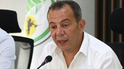 تانجو اوزجان در اعتراض به ارجاع به هیئت انضباطی از عضویت CHP استعفا کرد