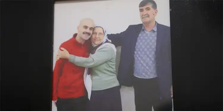 زندانی سیاسی کُرد با وجود از دست دادن حافظه همچنان در سلول انفرادی در بند است
