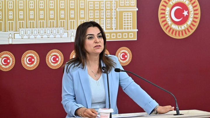 Parliament should turn the peace commission report into a law as soon as possible