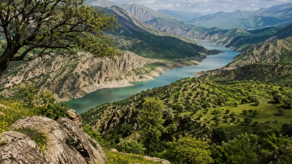 ایلام کجاست و به چه معروف است؟ راهنمای کامل استان ایلام