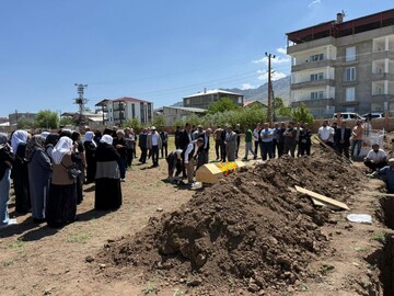 پیکر عضو PKK پس از ۱۱ سال به خانواده‌اش تحویل داده و در وان به خاک سپرده شد