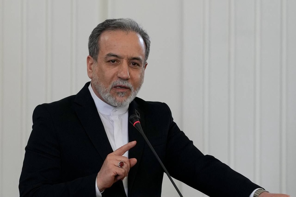واکنش عراقچی به تهدیدات اقتصادی جدید علیه ایران