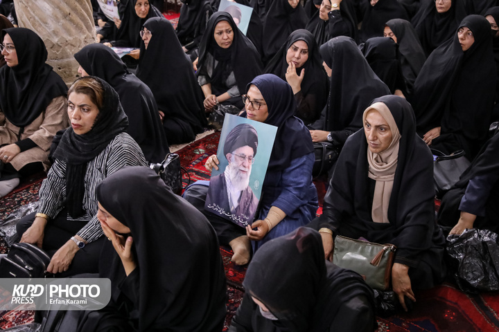 مراسم گرامیداشت رهبر شهید انقلاب در سنندج / عکاس :عرفان کرمی