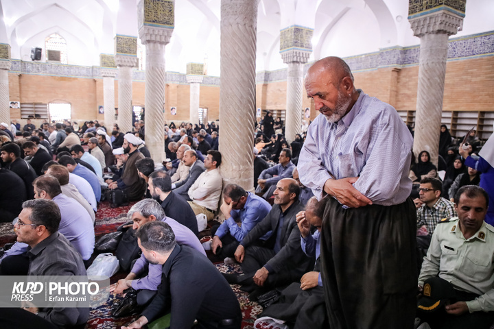 مراسم گرامیداشت رهبر شهید انقلاب در سنندج / عکاس :عرفان کرمی