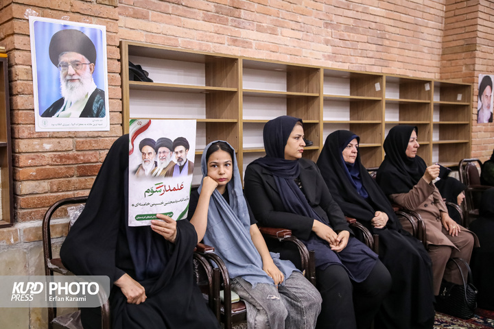 مراسم گرامیداشت رهبر شهید انقلاب در سنندج / عکاس :عرفان کرمی
