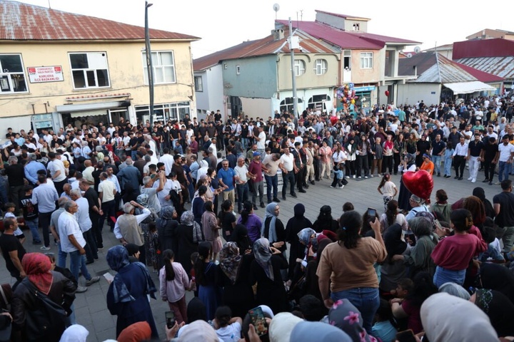 جشنواره فرهنگ و طبیعت کانی‌رش با حضور هزاران نفر برگزار شد
