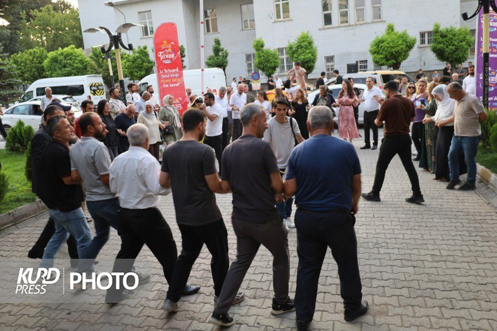 جشنواره تتوان با تأکید بر فرهنگ کردی و حمایت از روند صلح آغاز شد