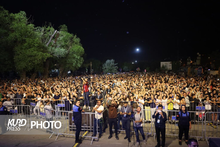 جشنواره تتوان با تأکید بر فرهنگ کردی و حمایت از روند صلح آغاز شد