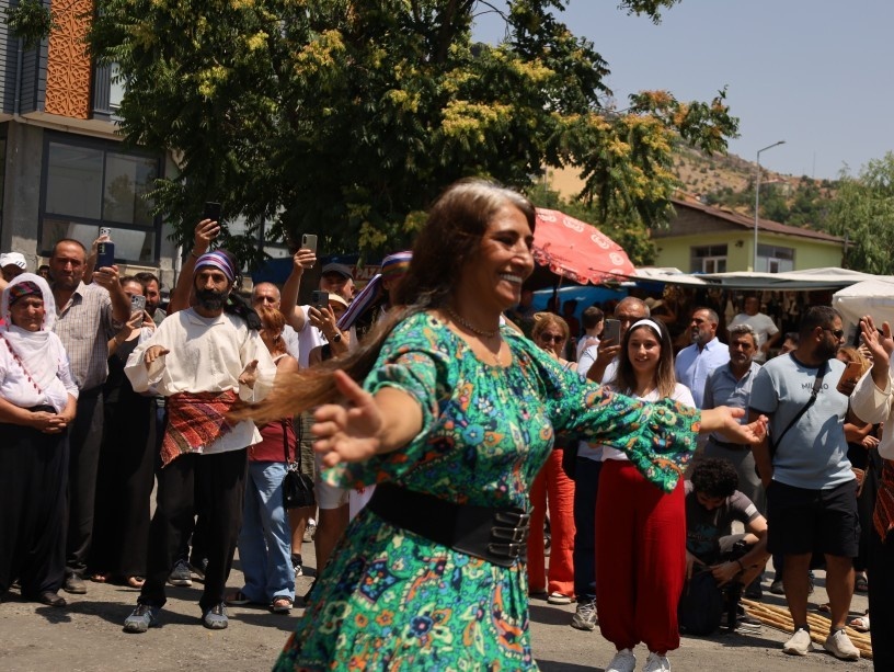 از سرچشمههای مقدس تا میدان سیدرضا؛ جشنواره مونزور، روایت فرهنگ، طبیعت و صلح در درسیم + فیلم