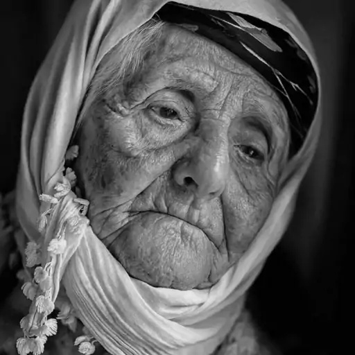 نام مادر؛ حقیقتی که نباید پنهان بماند/شفیع بهرامیان