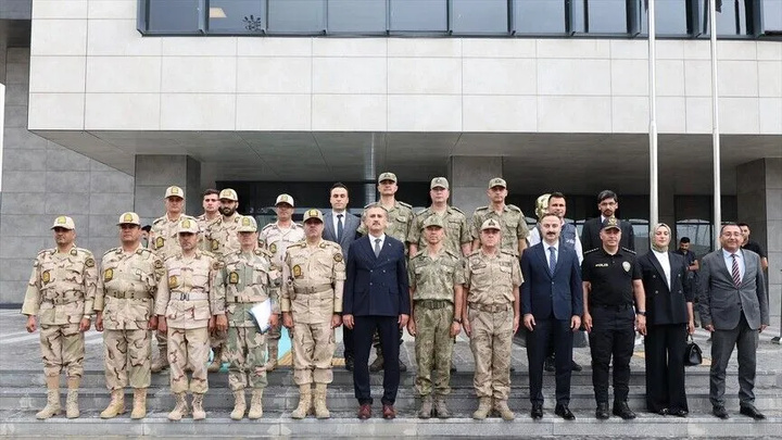 Iran-Turkey border talks on combating illegal immigration and drug trafficking
