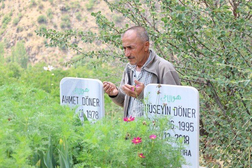 استخوان‌هایی که سرانجام یکدیگر را در آغوش گرفتند؛ روایت دو برادر که هرگز همدیگر را ندیدند + فیلم