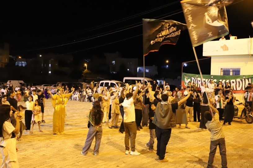 جشن و پایکوبی جوانان ماردین به مناسبت پانزدهم آگوست؛ زبان ما حافظه ماست + فیلم
