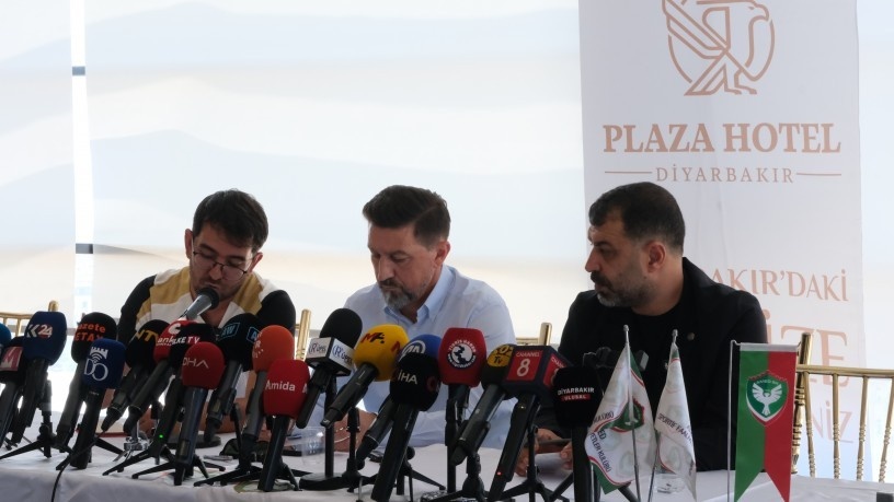 سرمربی آمداسپور: ما ستاره نمی خواهیم؛ بازیکن جنگجو و با انگیزه می‌خواهیم