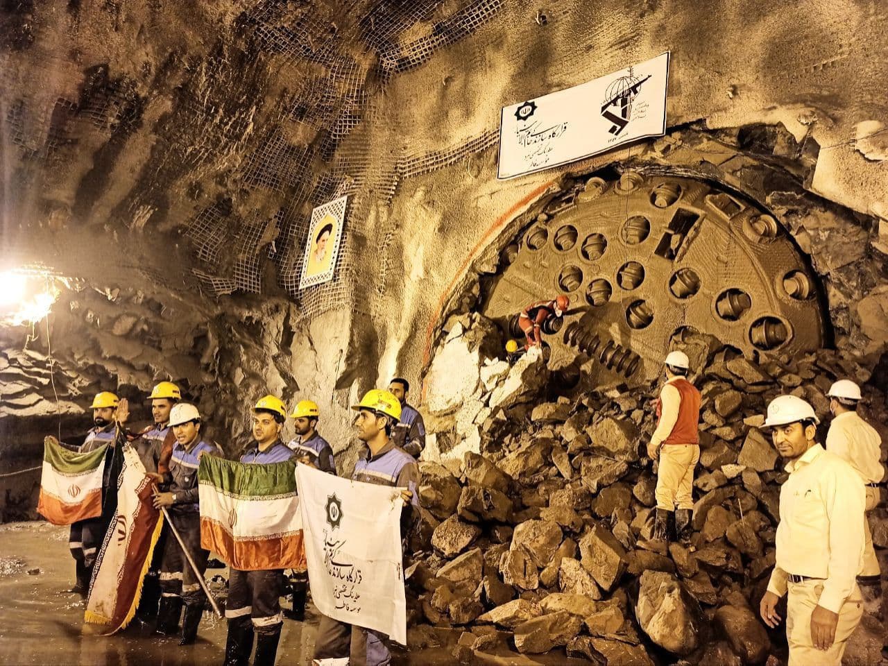 افتتاح تونل انتقال آب از رودخانه زاب به دریاچه ارومیه به پایان سال موکول شد
