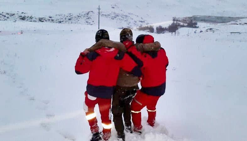 2  کوهنورد گرفتار شده در ارتفاعات تکاب پیدا شدند