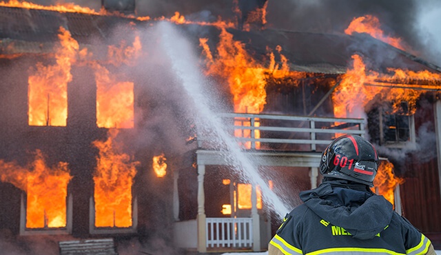 افزایش آمار آتش سوزی ها در ارومیه با وجود هوشمندسازی ساختمانی