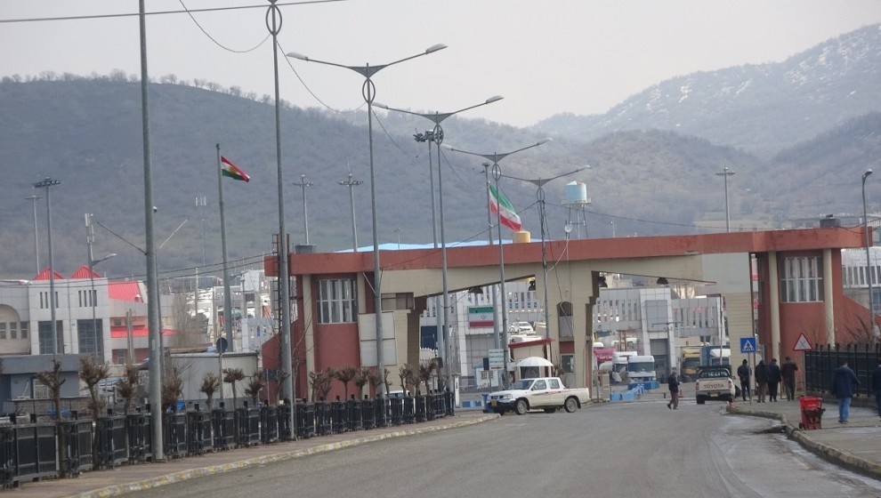 Bashmakh border crossing is open to non-trade traffic: Iranian official
