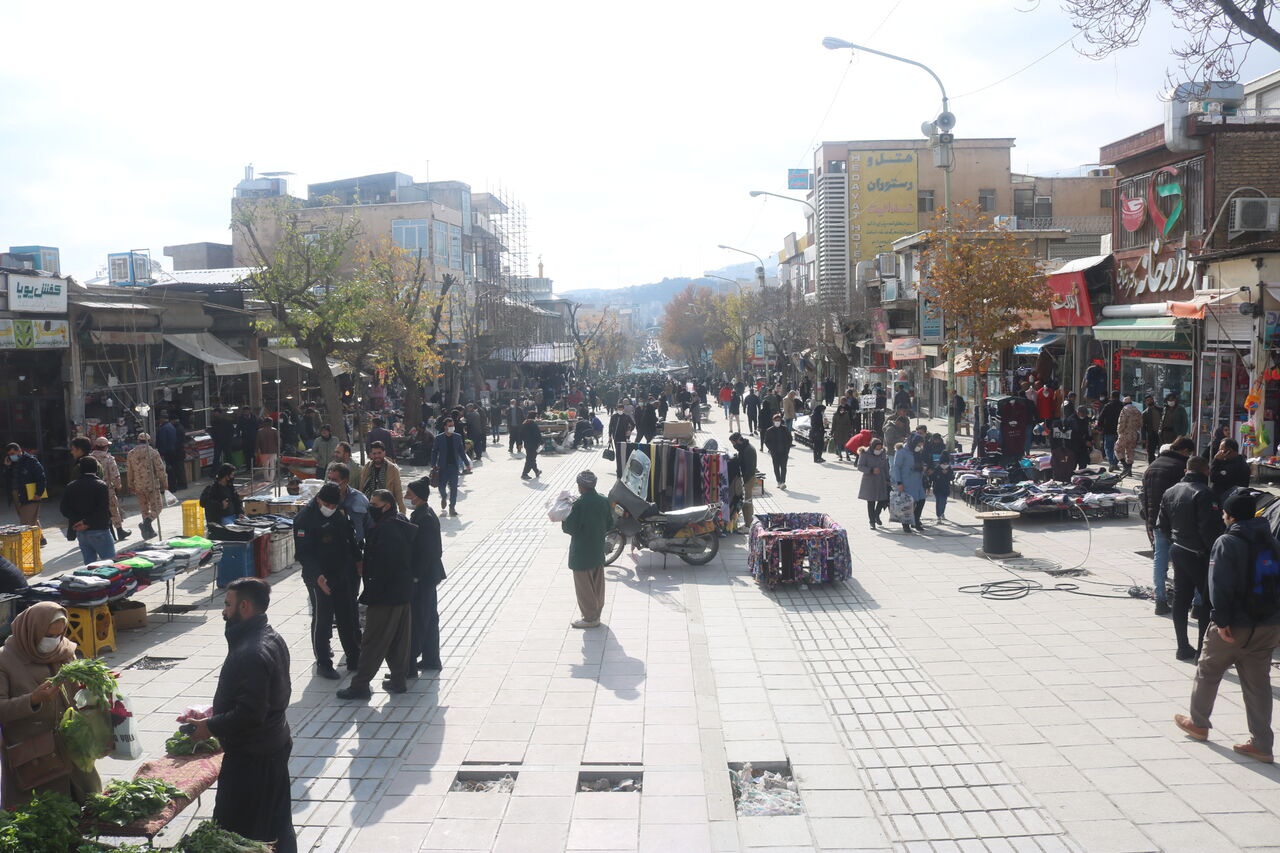 معمای پیچیده  خیابان فردوسی و ساماندهی دستفروشان سنندج
