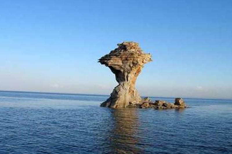 صدای بلند اعتراض بر سر ستاد احیای دریاچه ارومیه / آذربایجان غربی آب می خواهد!