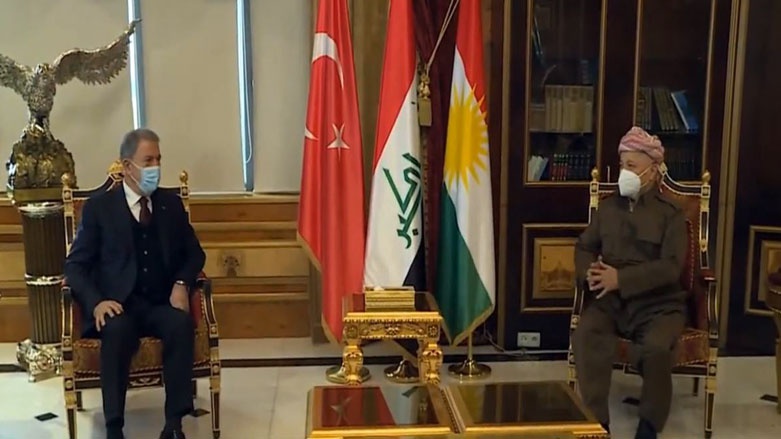 دیدار مسعود بارزانی با وزیر دفاع ترکیه