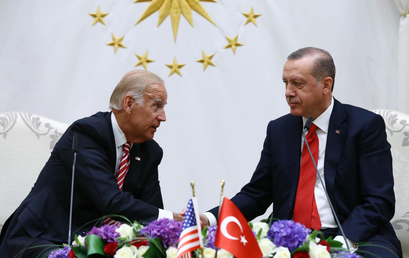 بایدن ترکیه را به مذاکره با پ.ک.ک و جریانات کردی در سوریه ترغیب کند