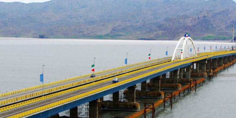 الزام شرکت سرمایه گذار به پرداخت 15 درصد از درآمد عوارض پل میانگذر دریاچه ارومیه