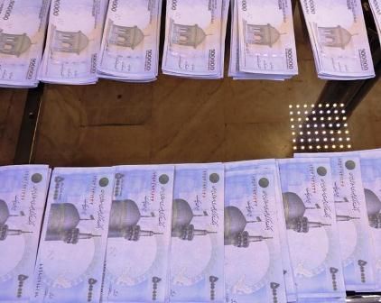 کشف 62 میلیون ریال چک پول جعلی در کرمانشاه
