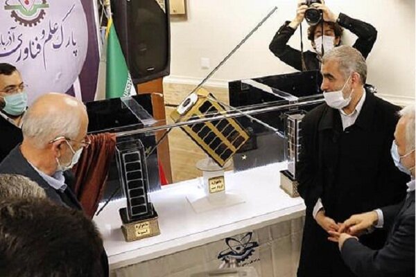 نخستین منظومه فضایی ایران در ارومیه رونمایی شد