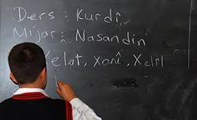 در سال 2021 سه معلم زبان کردی در ترکیه استخدام می شود