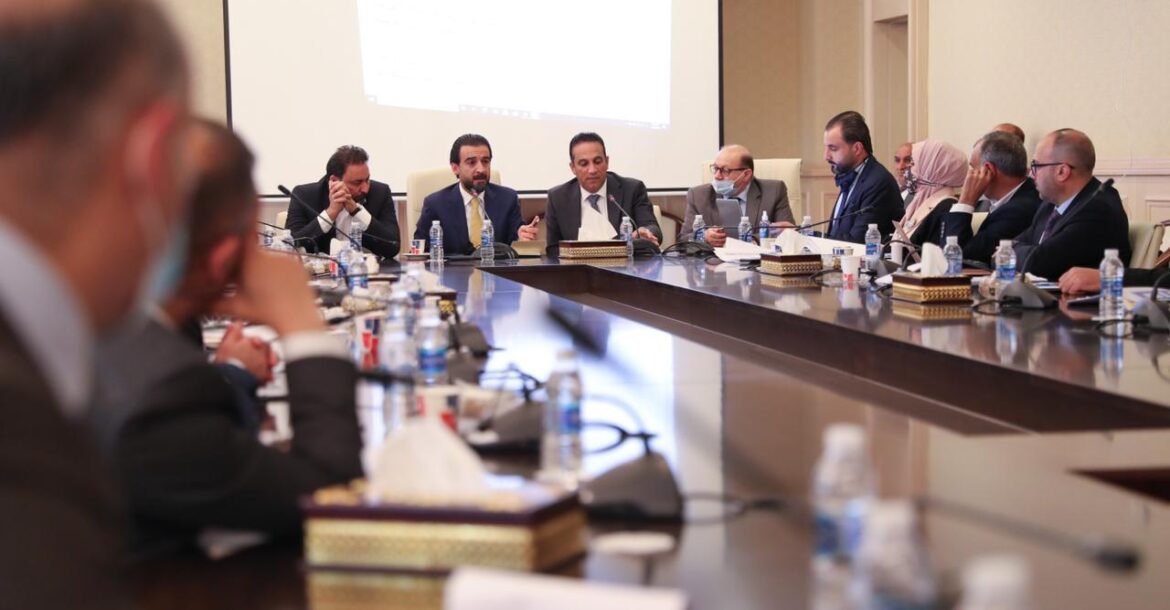 تشکیل جلسه کمیسیون اقتصادی مجلس عراق قبل از رأی گیری بر سر بودجه