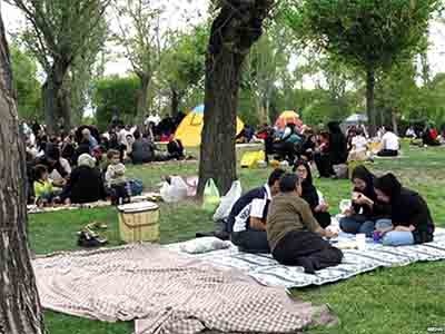 تجمع در بوستان های کردستان در روز طبیعت ممنوع شد