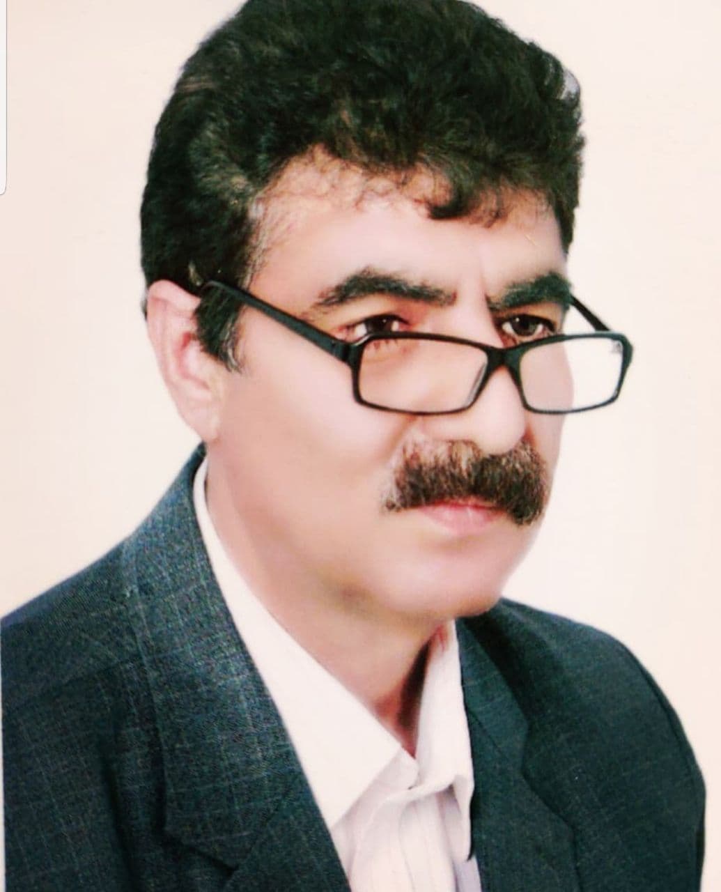 استاد کریم کریمپور، پژوهشگر فرهنگ کردی کلهری درگذشت