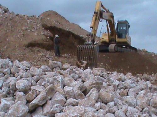 مهاباد قطب‌ استخراج سنگ باریت ایران/ 24 معدن غیر فعال شدند