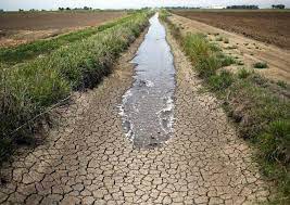 کاهش ۲۳.۱ درصدی بارندگی‌ها در آذربایجان‌غربی/ تراز دریاچه ارومیه  کاهش یافت