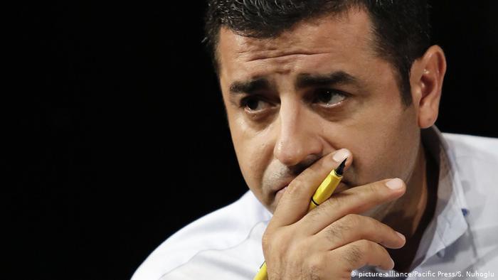 از مجلس ترکیه می خواهم نسل کشی چرکسی ها را به رسمیت بشناسد/همه باید با هویت خود در مجلس نماینده داشته باشند