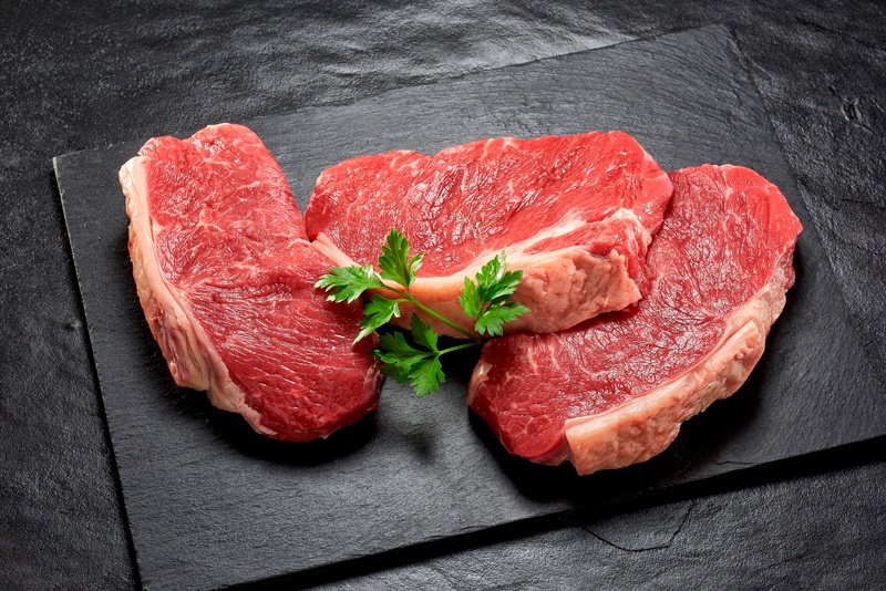 دولت دلالان را حذف کند تا قیمت گوشت قرمز کاهش یابد