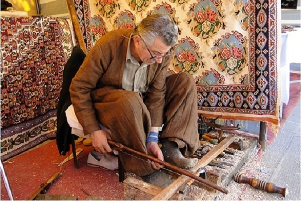 ۴۵ هزار کردستانی در رشته‌های مختلف صنایع دستی فعالیت دارند
