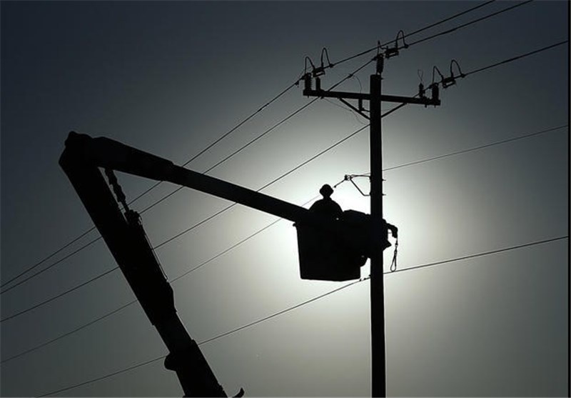 اصلاح و بازسازی شبکه برق رسانی مهاباد انجام شد