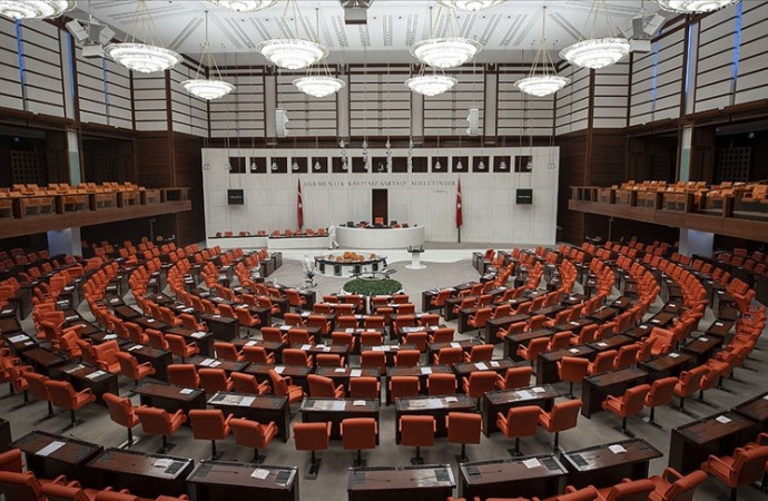 پرونده لغو مصونیت قضائی 15 نماینده HDP به مجلس ارسال شد