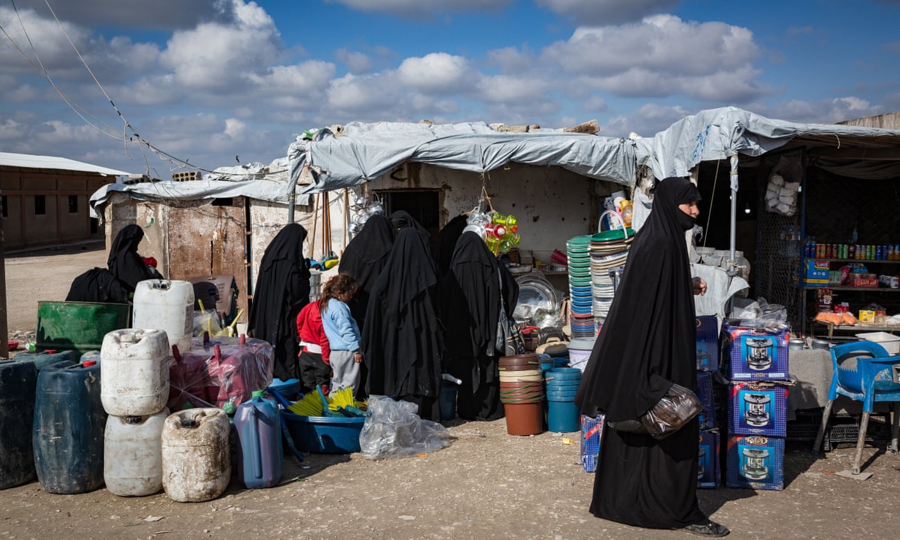 ازدواج آنلاین؛ راهی برای فرار زنان داعشی از اردوگاه تحت کنترل کردهای سوریه