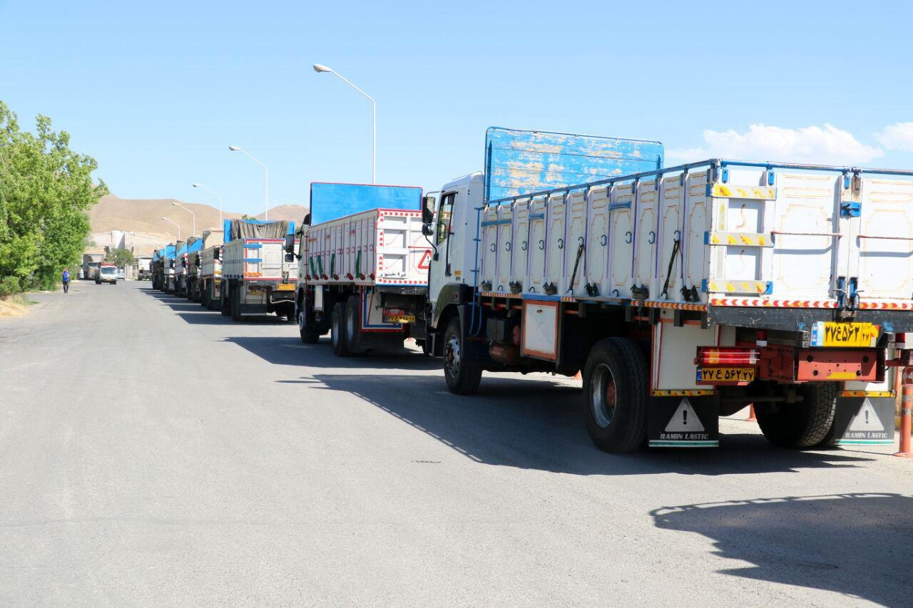 ۲ هزار دستگاه کامیون برای حمل کالاهای اساسی کردستان به بندر امام اعزام شد