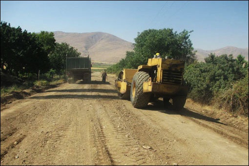 ضریب پائین برخورداری آذربایجان غربی از راه های روستایی/عدم تخصیص سهمیه قیر مانع اصلی