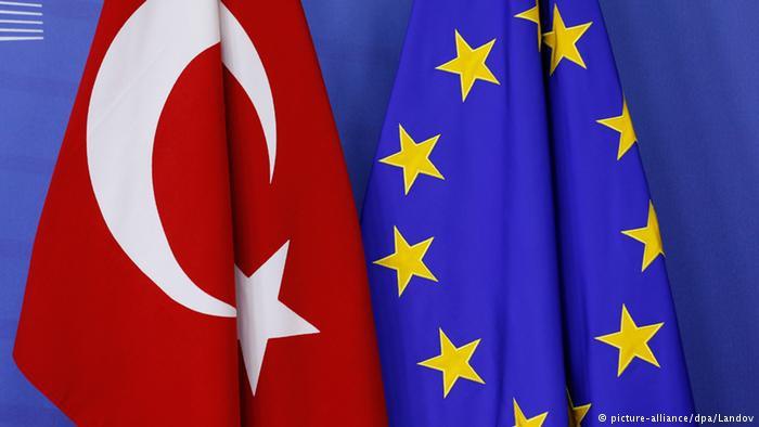 پارلمان اروپا با صدور قطعنامه ای سرکوب احزاب سیاسی مخالف در ترکیه به ویژه HDP را محکوم کرد