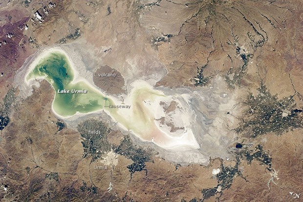 خشک شدن دریاچه ارومیه یکی از عوامل لرزه خیزی گسل ها و زلزله نقده است